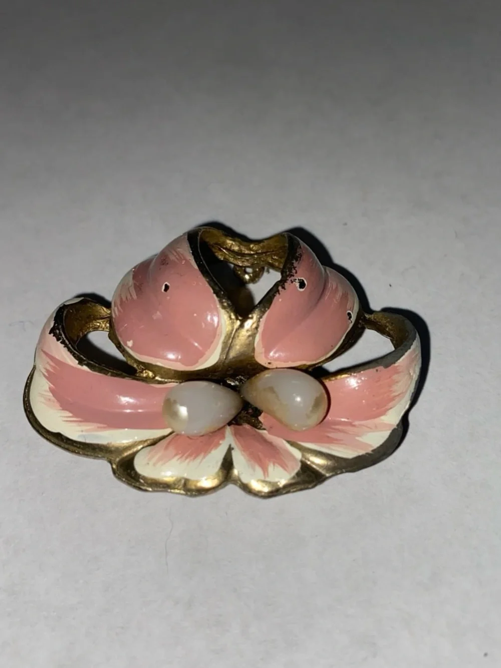 Vintage signed Kantor Pink Enamel Flower Brooch with Pearl Accents - Picture 1 of 4
